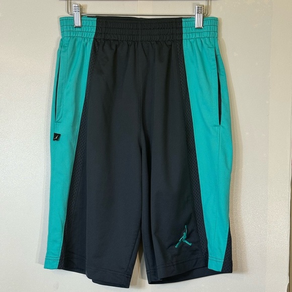 Nike Air Jordan Black & Turquoise Dri-Fit Basketball Athletic Shorts Size XS - Picture 1 of 8